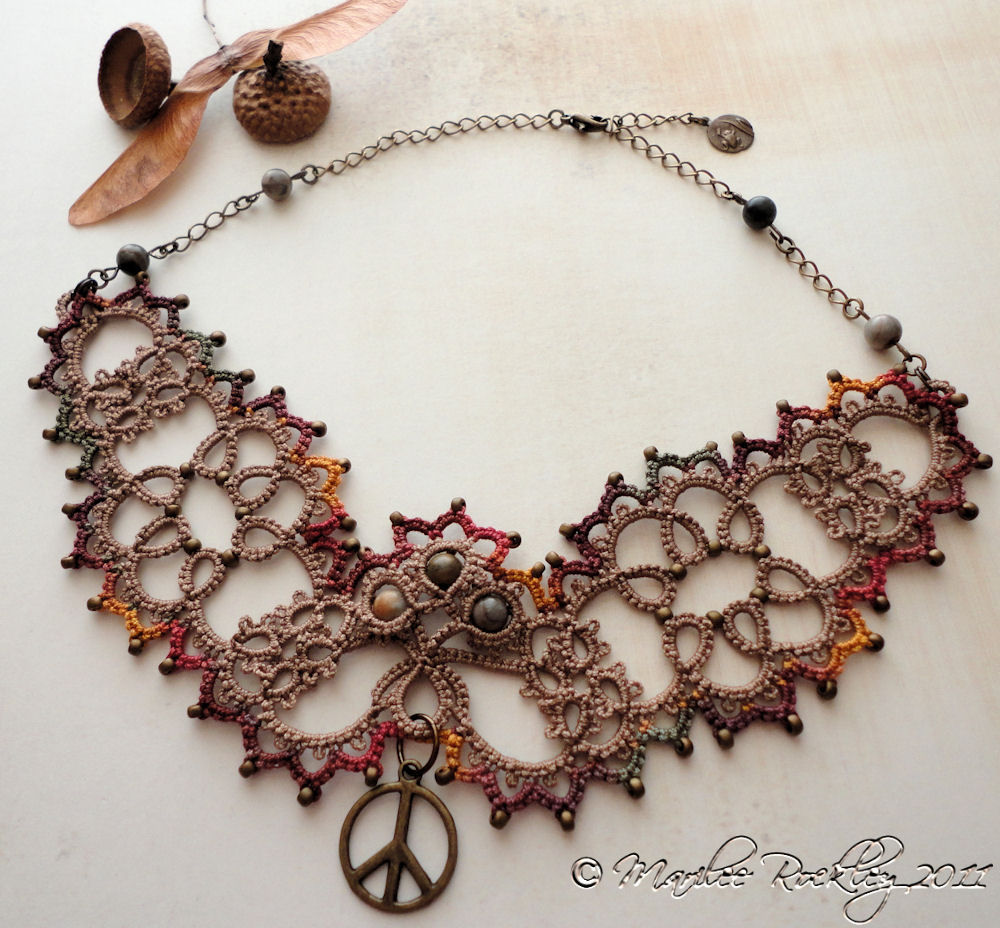 Yarnplayer's Tatting Blog "Newcastle" necklace in earthy colors