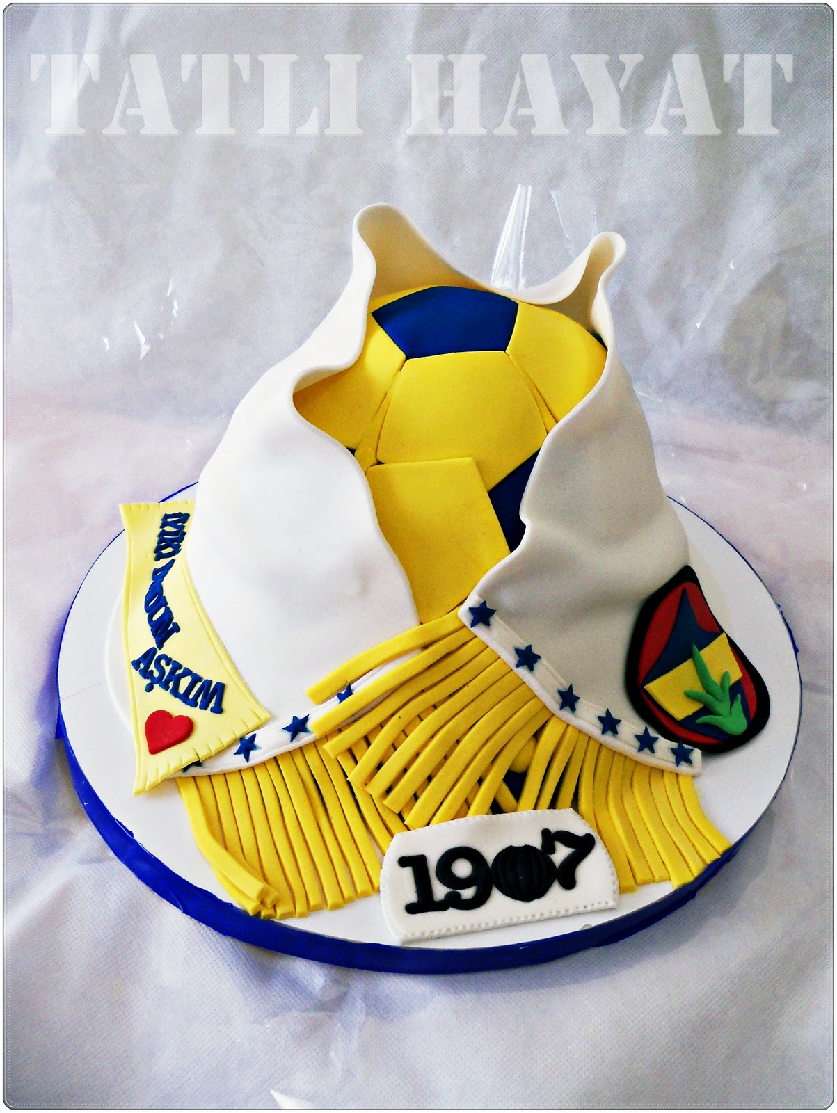 TATLI HAYAT PASTA TASARIM FENERBAHÇELİ TOP PASTA