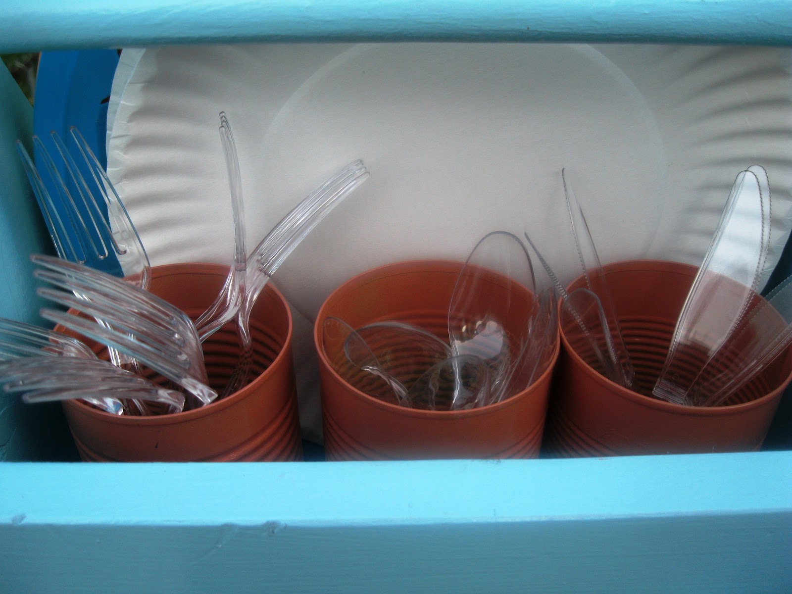 TIP GARDEN No Cost Picnic Caddy