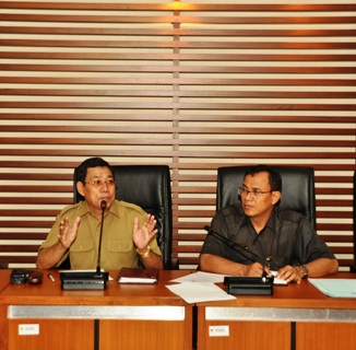 April 2013: Tes Untuk Tenaga Honorer Kategori II - GHINA BISNIS