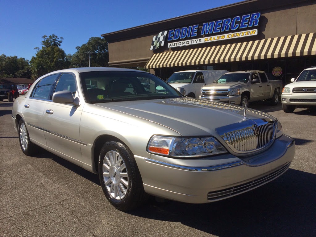 2004 Lincoln Town Car Click to see our 2004 Lincoln Town Car!