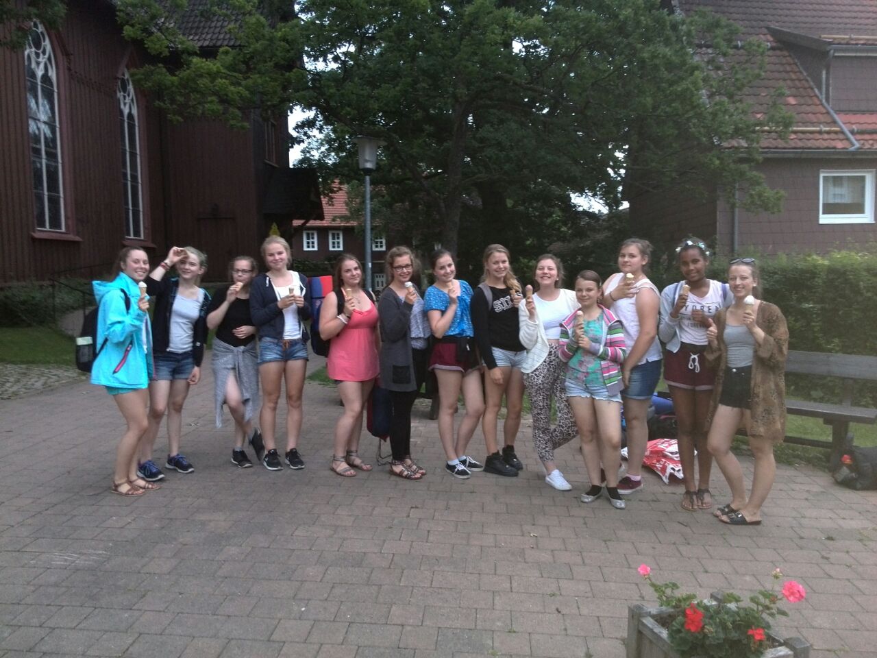 Villa Mit Pool Garten