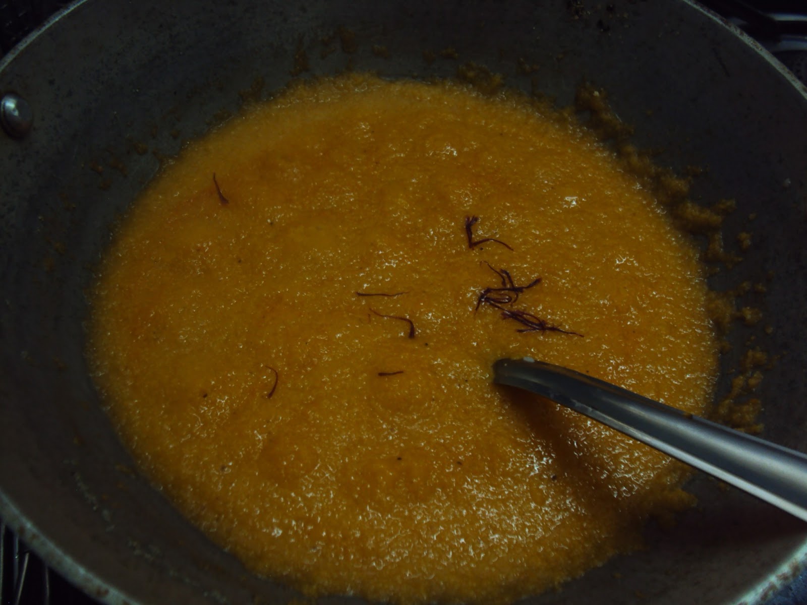 COOKING MADE EASY (Arusuvai samayal) ரவா கேசரி (Rava Kesari sweet)