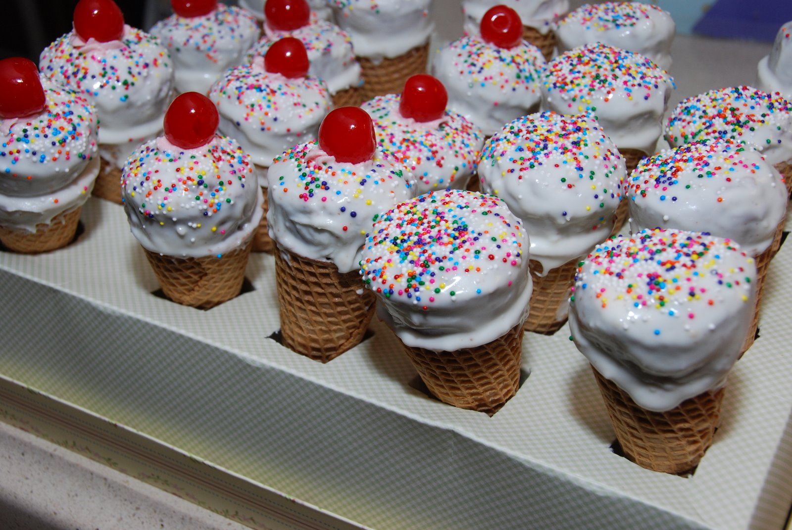 Chickenville "Ice Cream" Brownie Cones
