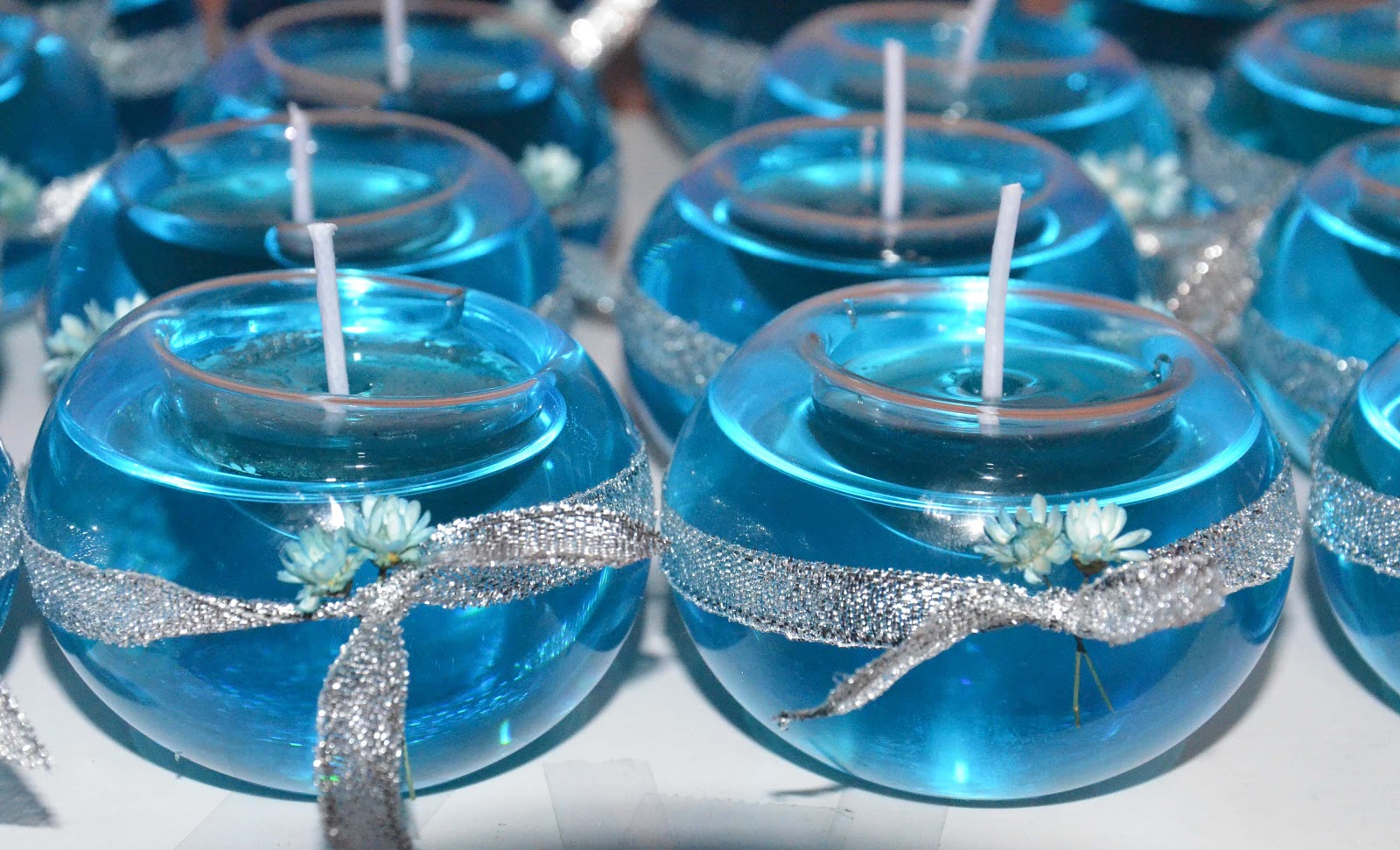 Velas 15 años , souvenirs ,fanales, velas decorativas y aromáticas