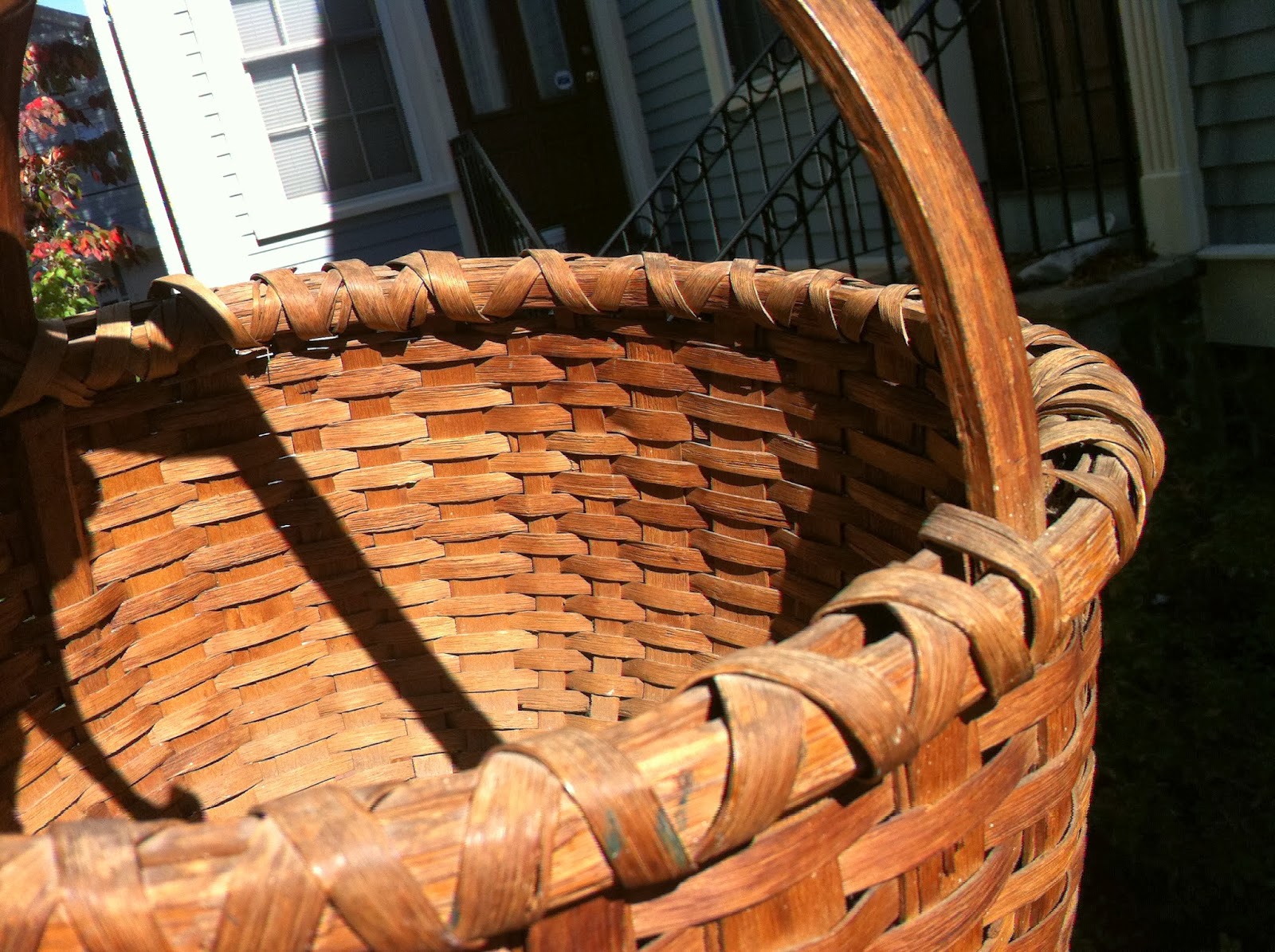 Wunderful Things 1800's Northeast Native American Black Ash Splint Basket