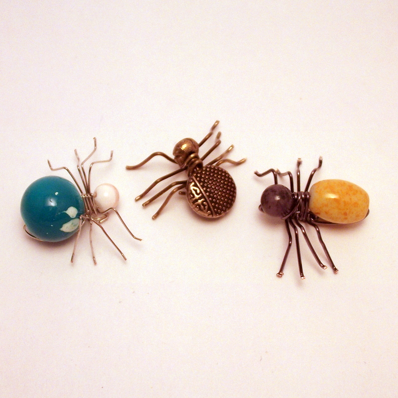 My Laughing Lion Beaded Spider Tutorial