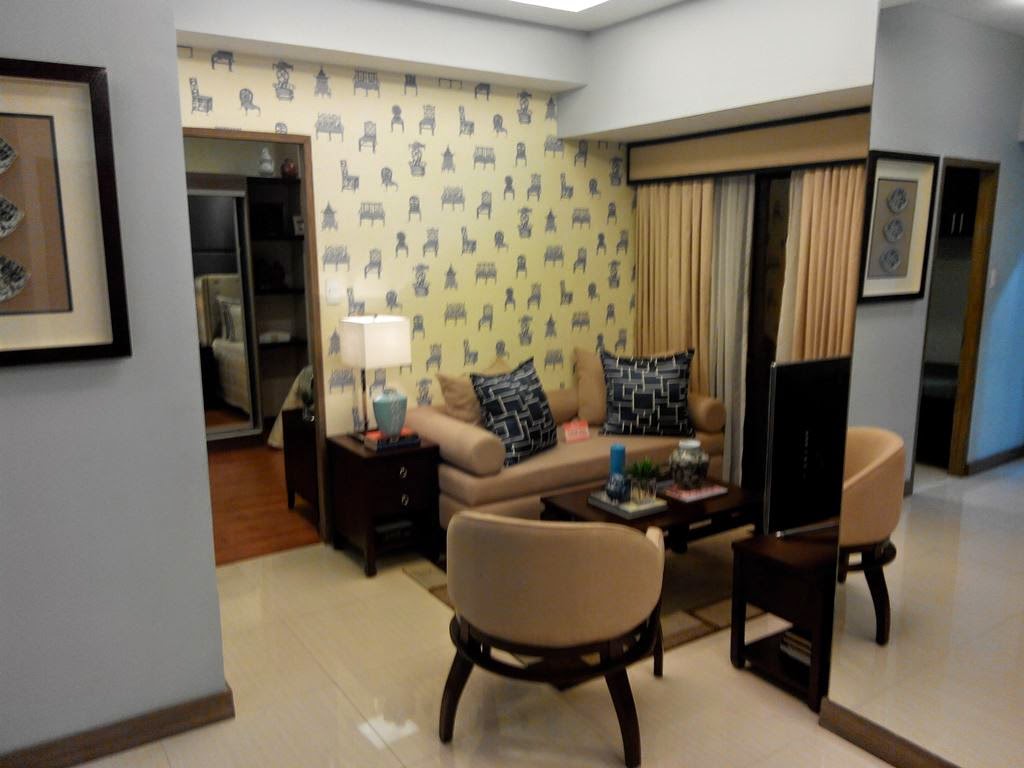 Robinsons Land Corporation 2 Bed Condo (59.10 sqm) Radiance Manila