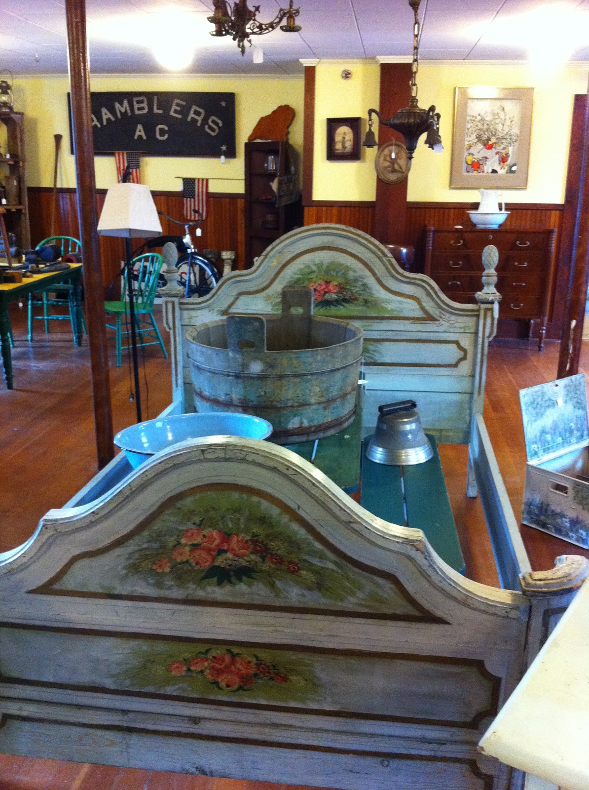 Hill Country House Antiques in Maine 2011