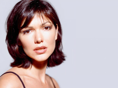 Mexican Actress Laura Harring Close Up Images