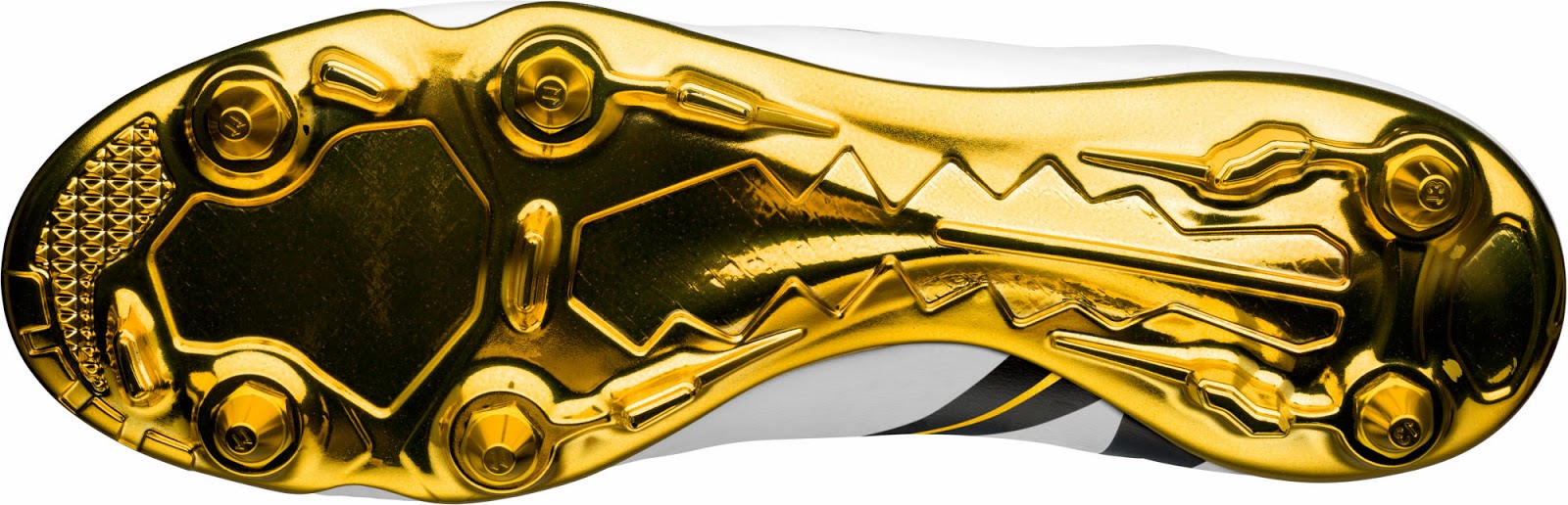 cristiano ronaldo white and gold cleats