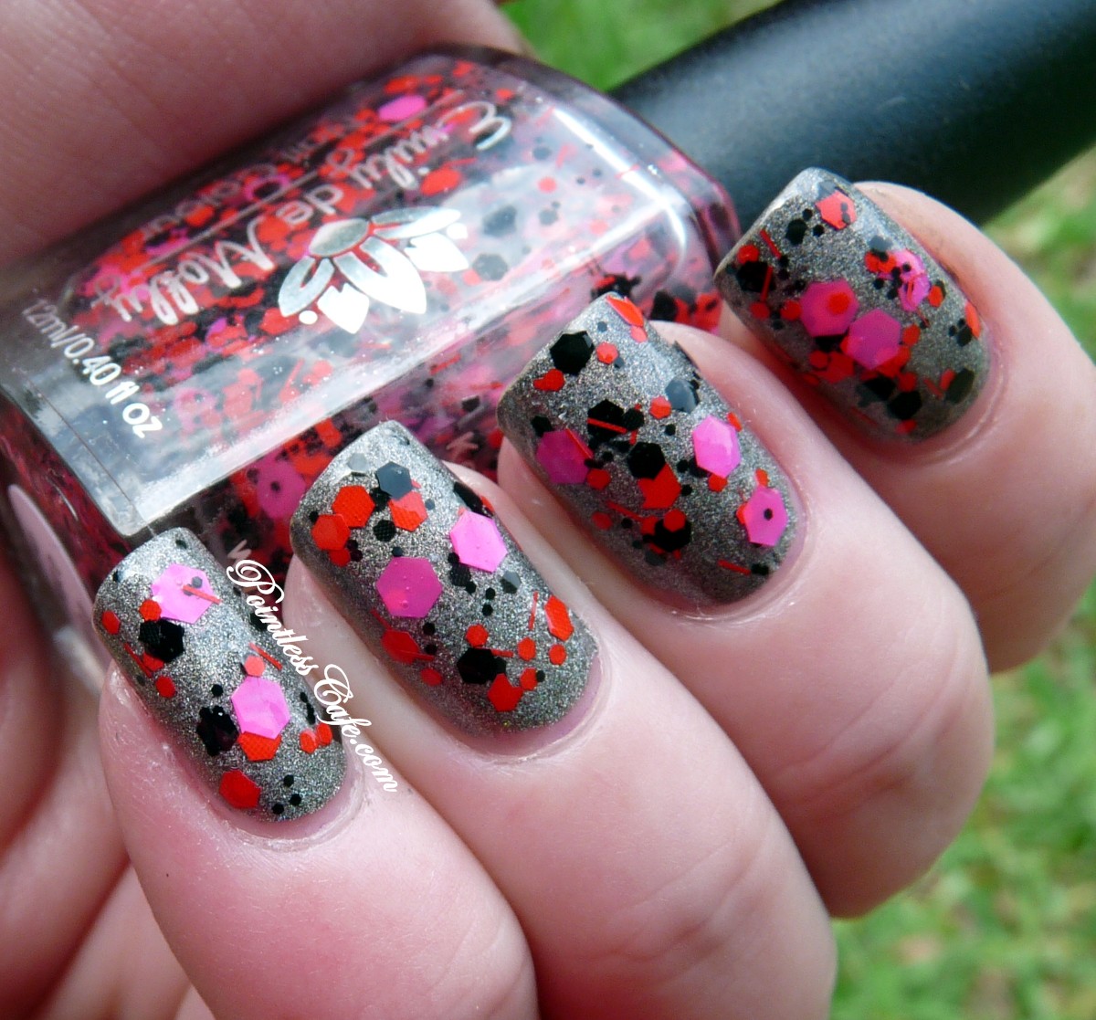 Emily de Molly It's Just a Phase Pointless Cafe