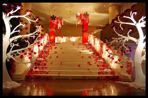 black and red wedding decorations