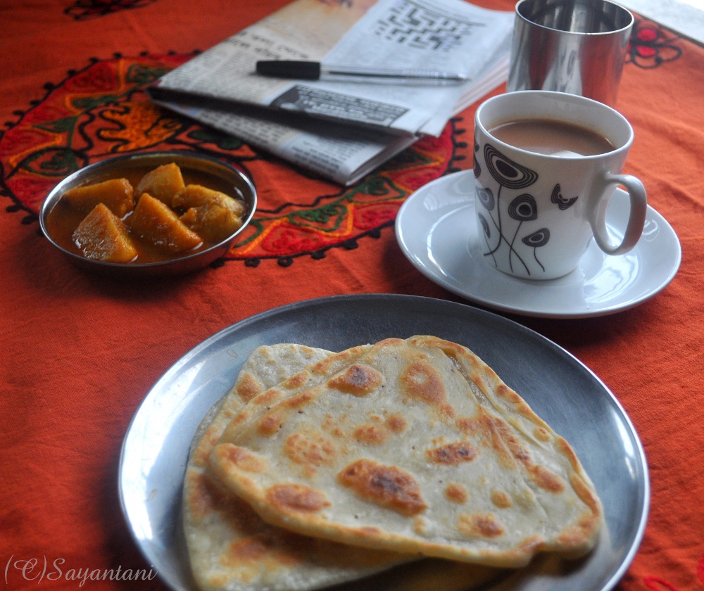 A Homemaker's Diary: Tinkona Parota Ar Alur Dom; Perfect Bengali ...