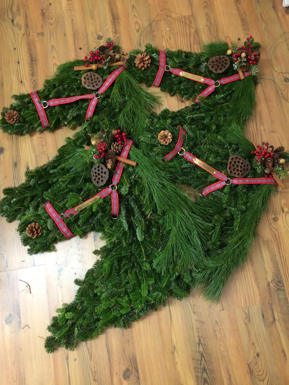 Rantings of a Horse Mom Holiday Wreath How to make a horse head wreath!