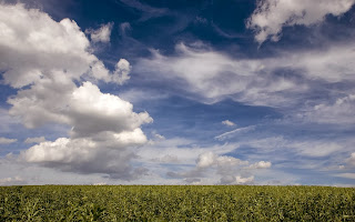 blue-sky-with-clouds-wallpaperclouds