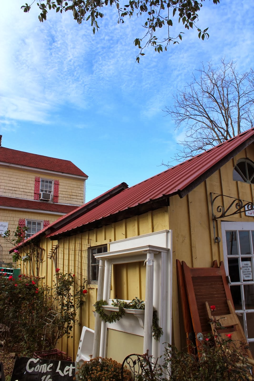 Here and There Antique Shops in Leesburg