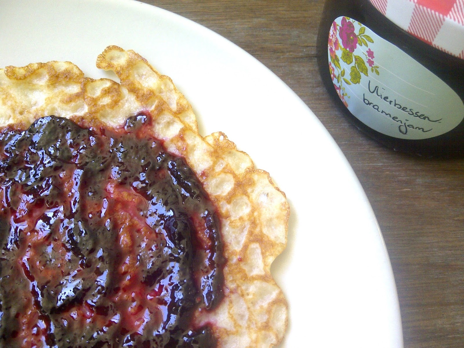 Vlierbessenbramenjam Oesters & Uien