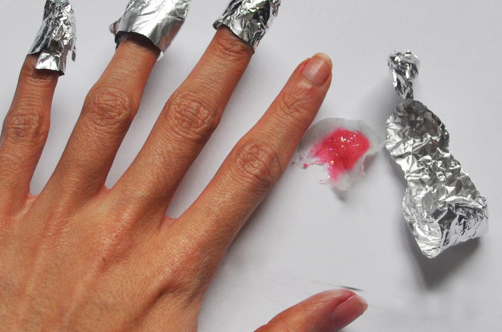  FrancesCassandra UK fashion, beauty and lifestyle blog. How To Remove Glitter Nail Polish