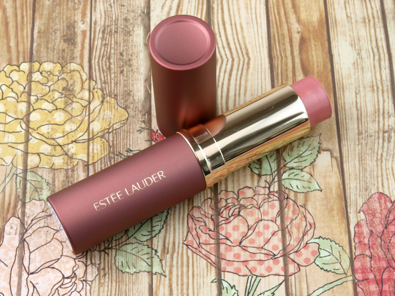 Estee Lauder Pure Color All-Over Illuminator Shimmering Highlight for Face & Body: Review and Swatches