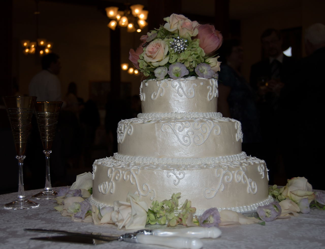Wedding cake at Old Town Hall, Fairfax VA Northern VA, DC and MD