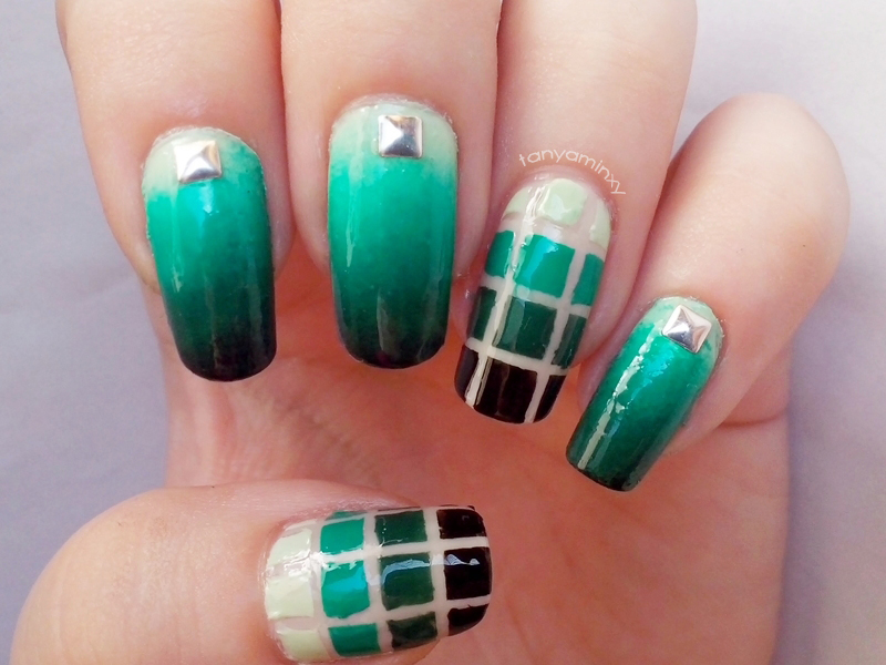 Green Gradient Squares Nails