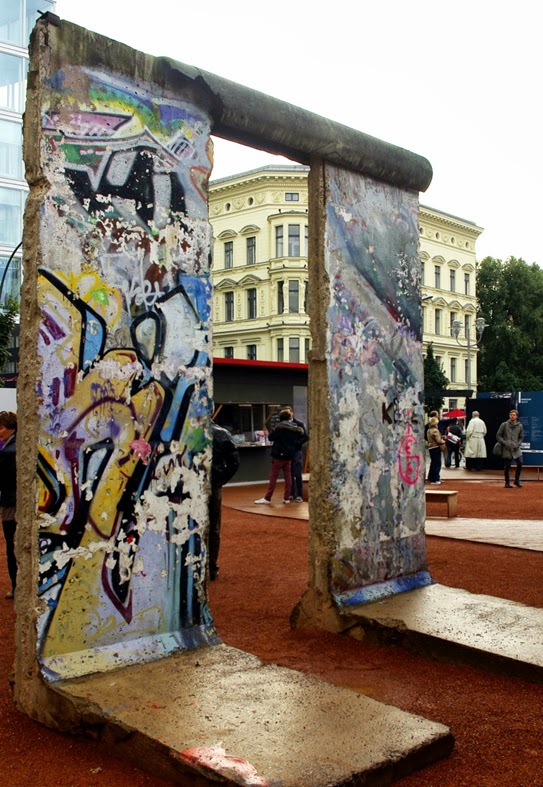 Mako Creative Sharkbites A Colourful Wall That Split A Nation