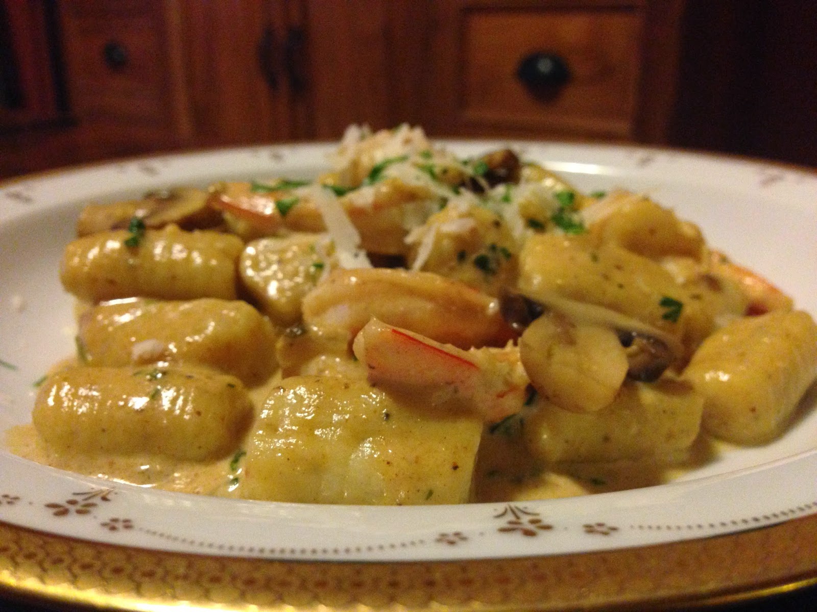 37 Cooks Creamy Cajun Gnocchi with Shrimp and Mushrooms