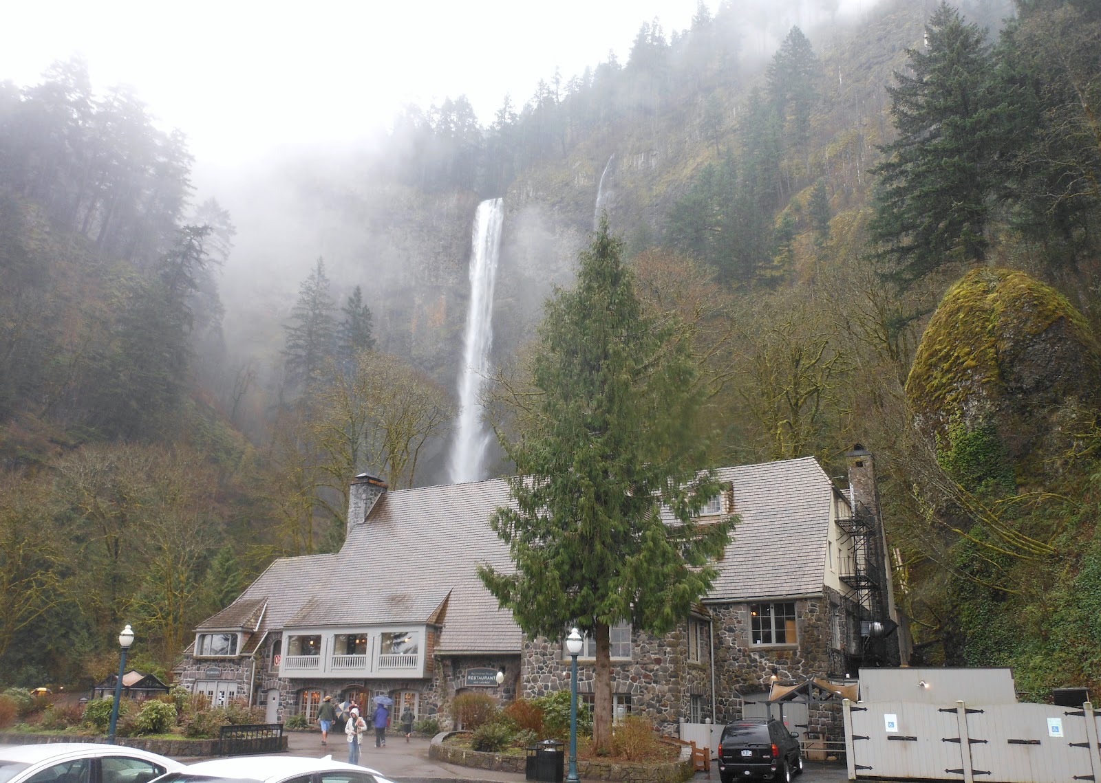 1000 Hikes in 1000 Days Track 508 Multnomah Falls Oneota