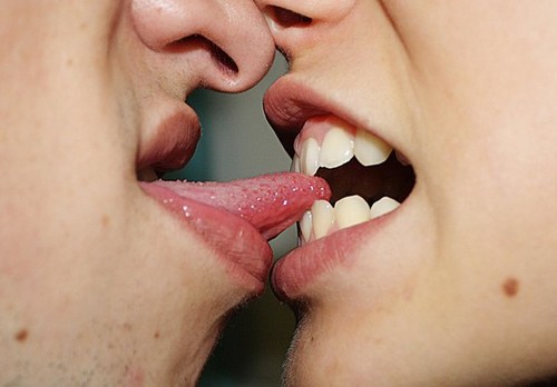 Tongue sex toys women