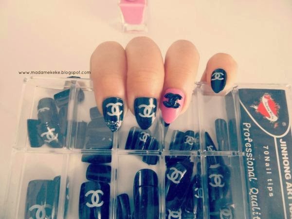coco chanel inspired claw nail