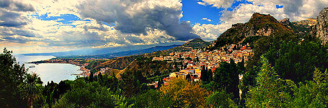 Foto di paesaggi eccezionali in Italia Taormina Taormina.jpg