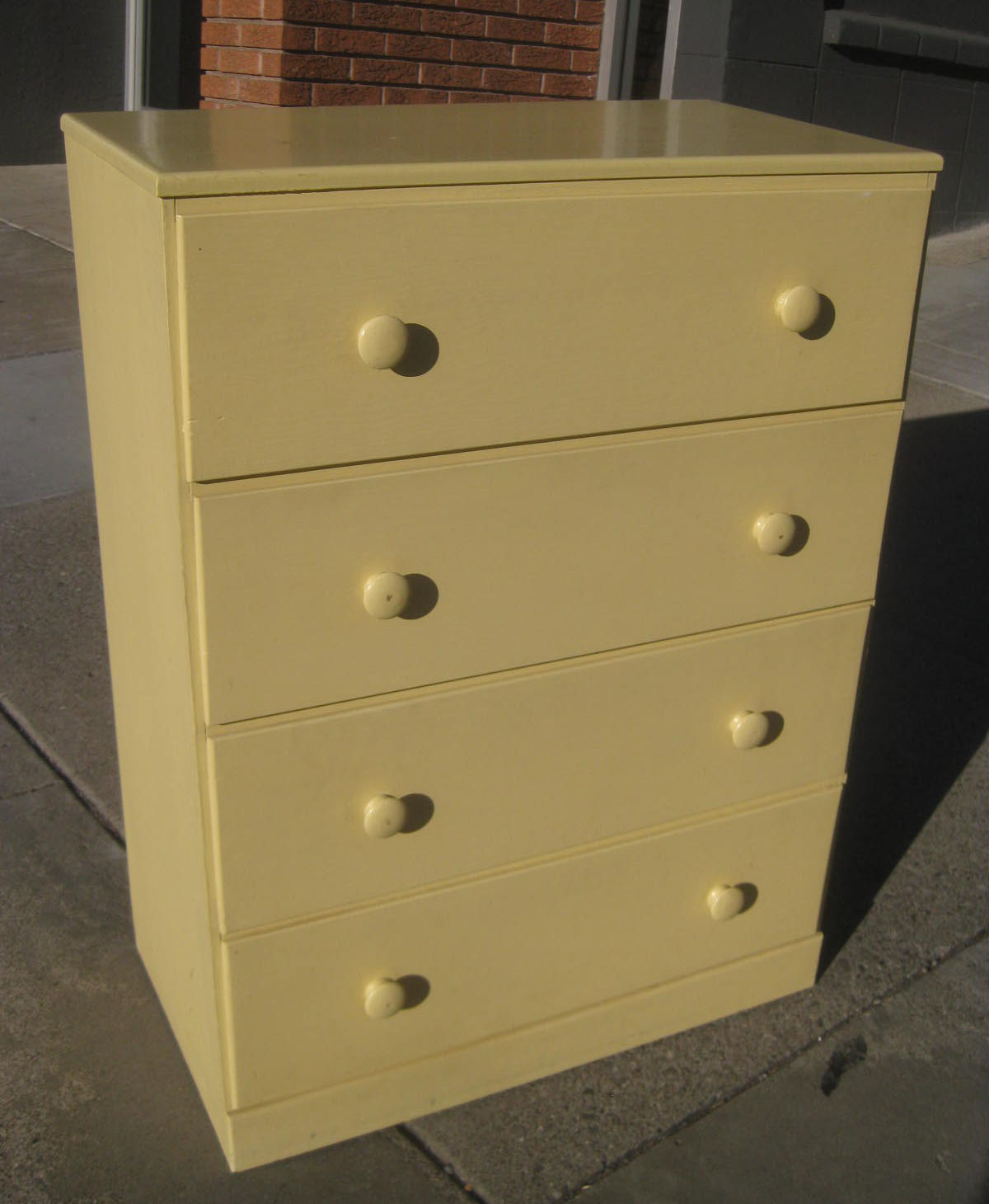 UHURU FURNITURE & COLLECTIBLES SOLD Yellow Chest of Drawers 50