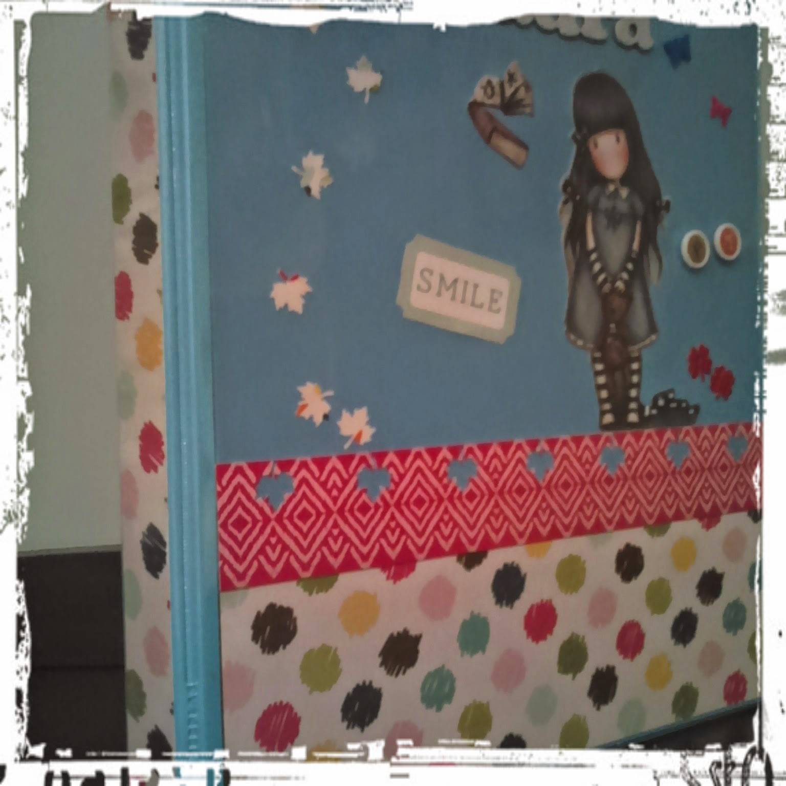 Scrap and lapbooks: Archivador personalizado