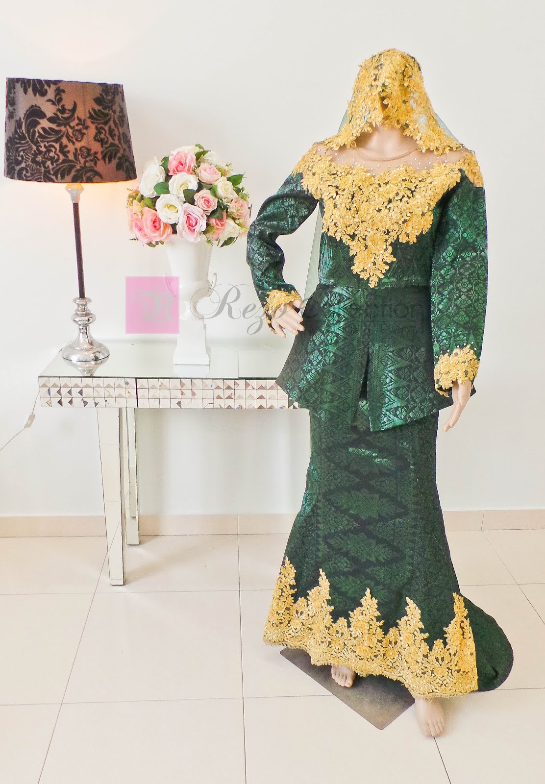 Baju pengantin emerald green