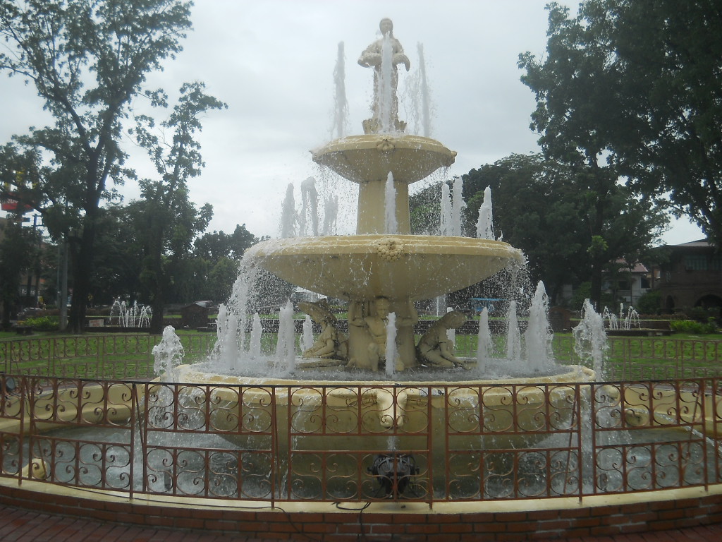 We Put Pictures Into Reality Captivating Laoag Strolling Time Laoag City Capitol Area