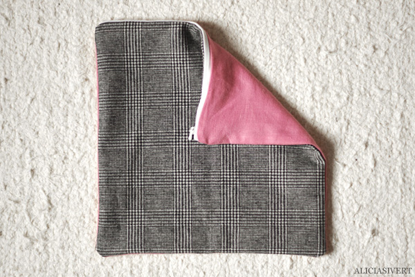 aliciasivert, alicia sivert, alicia sivertsson, the grand budapest hotel, wes anderson, broderi, embroidery, needlework, textile art, stitch, handicraft, craft, hantverk, handarbete, hemslöjd, slöjd, diy, film, movies, movie, saksamlarpåse, remake, upcycle, återbruk