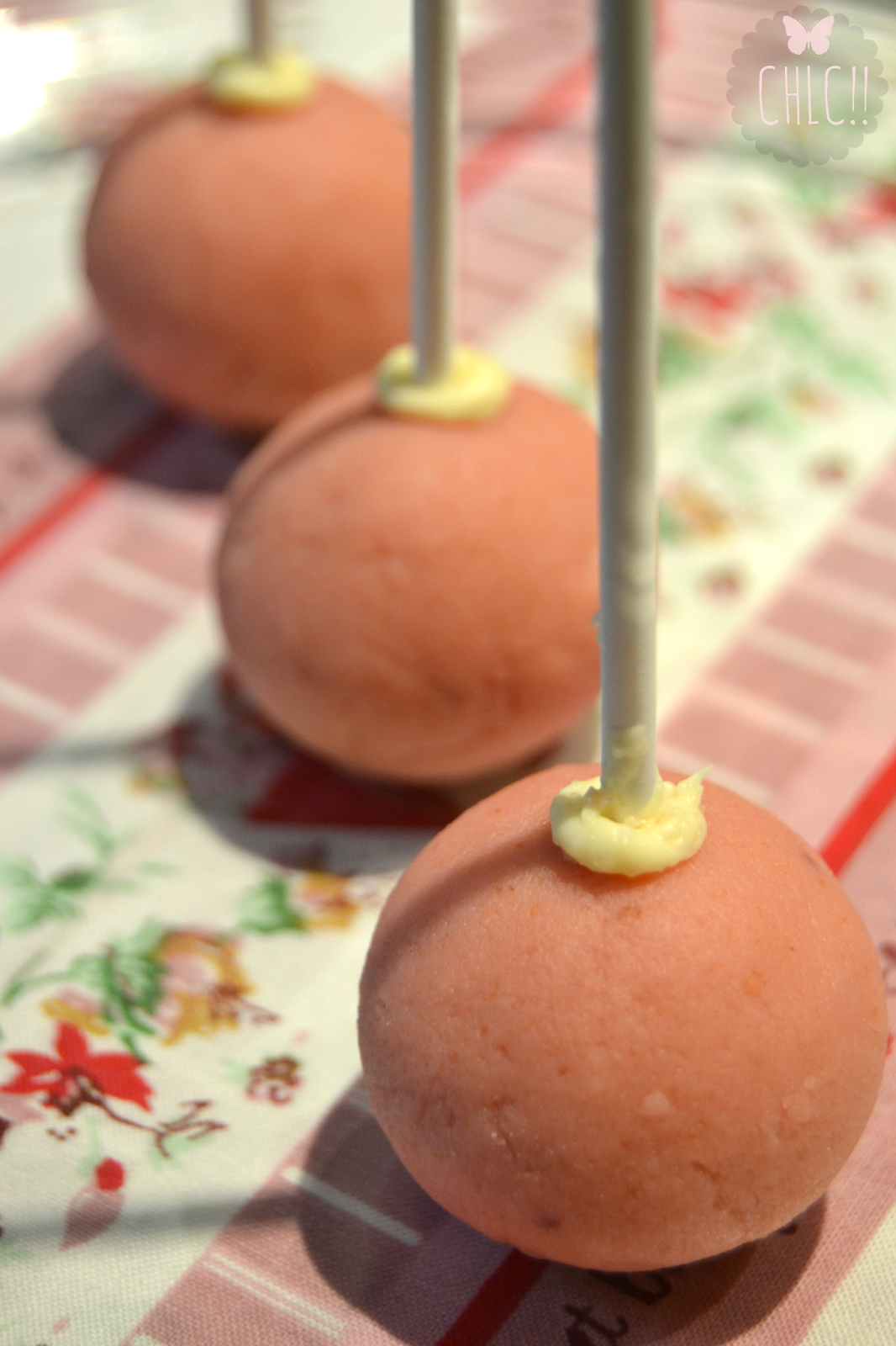 COMO HE PUESTO LA COCINA CAKE POPS DE FRAMBUESA