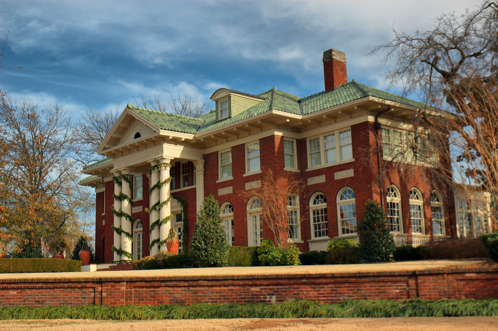 Paisley Curtain Historic houses of Tulsa