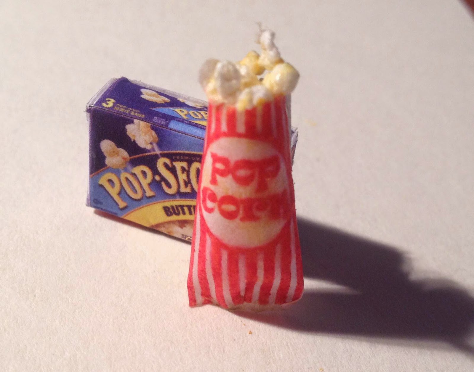 Maria's Minis Making Miniature Popcorn From Styrofoam and Free Popcorn
