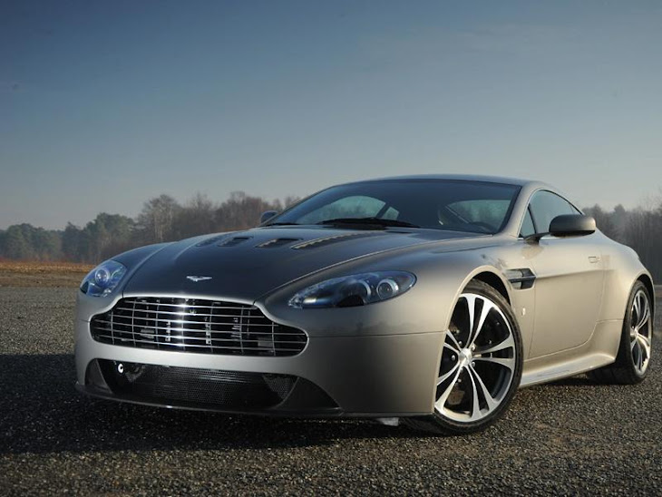 Aston Martin V12 Vantage