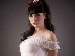 Pics bailey jay Bailey Jay