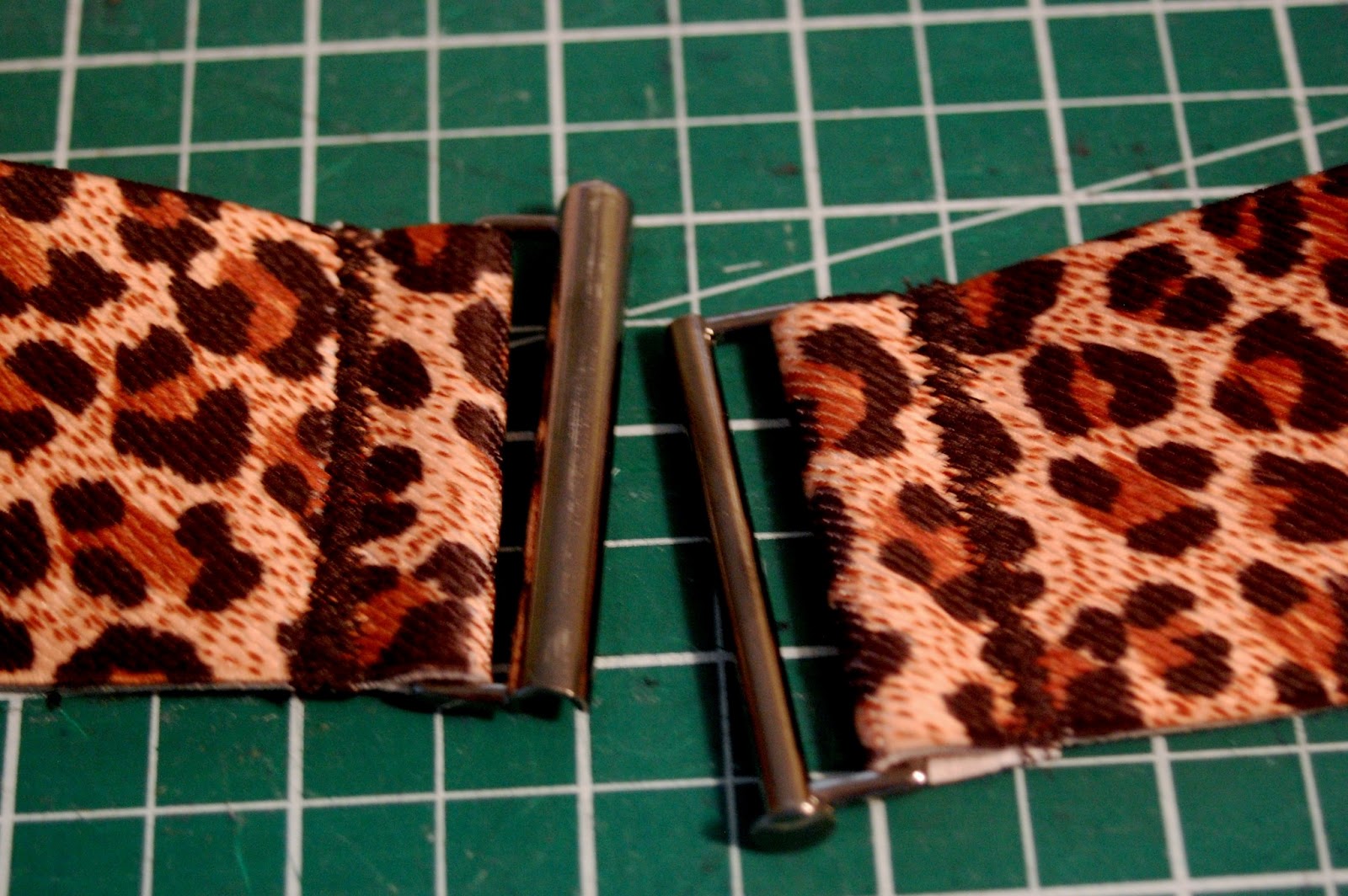 Vintage in a Modern World DIY Elastic Belt