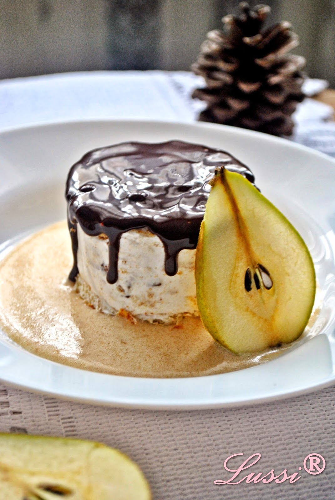 Lussi`s World of Artcraft Нежен мус от круши с парченца шоколад / Pear