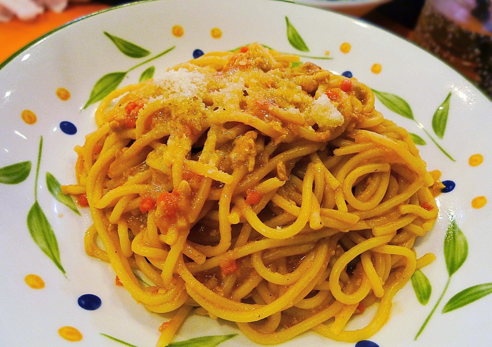 Spaghetti chicken bolognese