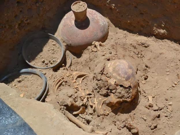 ARCHEOLOGIE - Des archéologues trouvent une tombe Chimú sur le site de Saltur au Pérou Les+archéologues+trouvent+une+tombe+Chimú+dans+le+site+de+saltur+au+Pérou