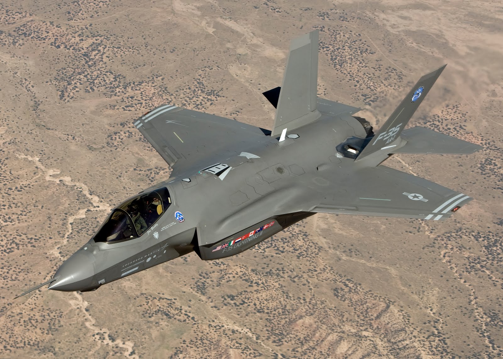 F35 Lightning II Joint Strike Fighter US Military Aircraft Picture