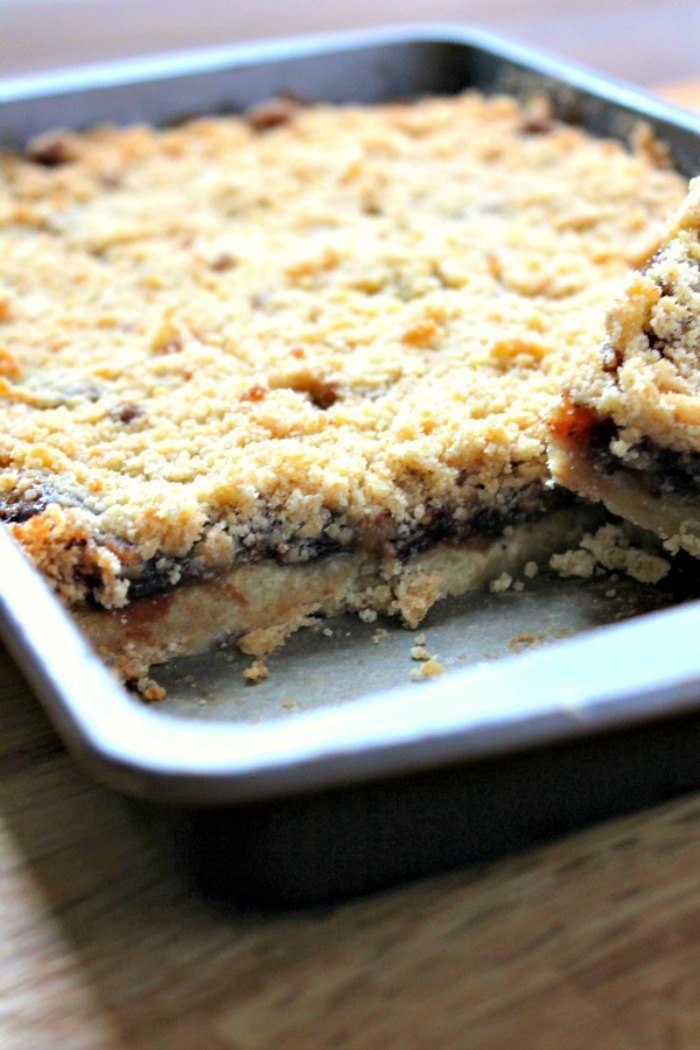Mincemeat Crumble Slices