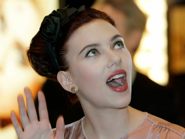 Scarlett Johansson Wallpapers Free Download