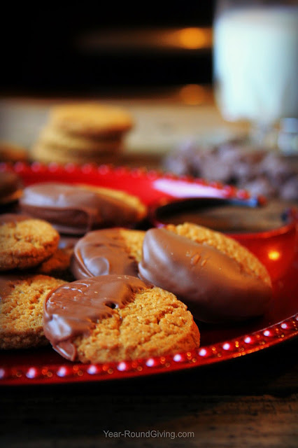 Chocolate Dipped Ginger Snaps
